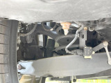 お車を安心してお乗りいただく為には、足回りの定期点検が欠かせません。サービスサポート(有償保証)では無料点検もご提供しており、安心のカーライフをお過ごしいただけるサポート体制が整っています。