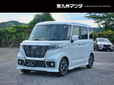 中古車専門再生工場にて熟練専任スタッフが丁寧に清掃、仕上げを実施しております。また、お客様に安心してご検討いただける様、公取協が定める基準に基づき車両検査を実施し、車両状態評価証を発行しております。
