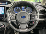 【純正革巻きステアリング】上質な革を使用することで、手にしっかり馴染みとても運転しやすいハンドルです♪