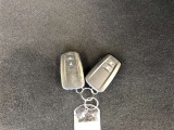 スマートキー2本付き!キーをポケットやカバンに入れておくだけでドアの施錠・開錠やエンジンスタートの操作が簡単です!