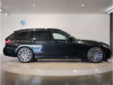 ご納車後も全国約200拠店のBMW正規ディーラーサービス工場にて保証対応いたします。お近くのBMW正規ディーラーをご案内の上、アフターメンテナンスをお受け頂けますので、安心してお乗りいただけます!!