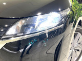【LEDヘッドライト】悪天候や夜間走行時も良好な視界を確保し安心して運転できる高輝度LEDヘッドライトを装備!点灯速度が早く、消費電力も抑えられています。