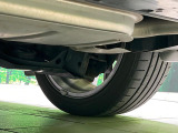 お車を安心してお乗りいただく為には、足回りの定期点検が欠かせません。サービスサポート(有償保証)では無料点検もご提供しており、安心のカーライフをお過ごしいただけるサポート体制が整っています。