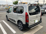 コーナーセンサー付きですので駐車も安心です。