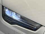 ●LEDヘッドライト:夜間走行時も良好な視界を確保し安心して運転できる高輝度LEDヘッドライトを装備!点灯速度が早く、消費電力も抑えられています。