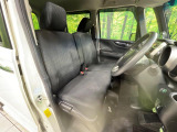 運転席シート廻りは使用感も少なく、良好な状態となっています。丁寧に使われていたことがよくわかりますね。