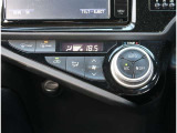 【オートエアコン】設定した温度が常に保たれるので快適にドライブが楽しめます