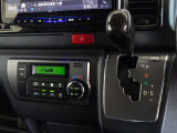 車内を快適に、オートエアコンを装備しています。
