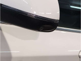 【BMWミラー】視認性の高いスタイリッシュなミラー。自動防眩機能も付いており夜間のドライビングをサポートします。