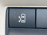 【パワースライドドア】スマートキーや運転席のスイッチでスライドドアの開閉が可能♪電動だから力を入れてドアを開ける必要が無く、小さいお子様でも、重い荷物を持っている時もラクに開け閉めできます♪