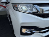 暗闇でも前方をくっきりと照らしてくれるライトです。夜の運転でも安心ですね。