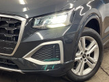 ●LEDヘッドライト:夜間走行時も良好な視界を確保し安心して運転できる高輝度LEDヘッドライトを装備!点灯速度が早く、消費電力も抑えられています。