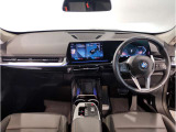 ☆センターパネルを運転席側に僅かに傾けたBMW独特のインパネ☆【駆け抜ける歓び】はここからもスタートしております☆
