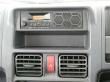 スピーカー内蔵のAM/FMチューナー搭載