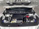【エンジンルーム】エンジンの調子は良好です!ご納車前にはしっかりとオイル交換・その他油種類の点検補充をさせて頂きます。また、ガリバーでは修復歴のある車は販売いたしません。