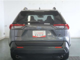 走りと実用性を両立した人気SUV!高い走行性能と広い室内で、あらゆるシーンに対応出来るモデルです。