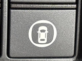 【安全支援情報スイッチ】路外逸脱抑制機能、踏み間違い衝突軽減システム、衝突軽減ブレーキの作動状態を表示します!※タイプやオプションなどにより、装備が異なります。