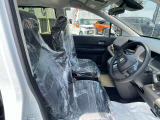 操作性の良い運転席回り