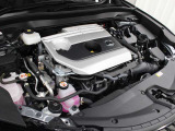 M20A-FXS型 2.0L 直4 DOHCエンジンと3NM型 交流同期電動機のハイブリッドシステム搭載、FF駆動です。
