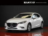 中古車専門再生工場にて熟練専任スタッフが丁寧に清掃、仕上げを実施しております。また、お客様に安心してご検討いただける様、公取協が定める基準に基づき車両検査を実施し、車両状態評価証を発行しております。