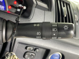 【オートライト(AUTO)】外の明るさをシステムが感知して、自動でヘッドライトが点灯します!ヘッドライトをつけ忘れを防ぐ便利機能です。