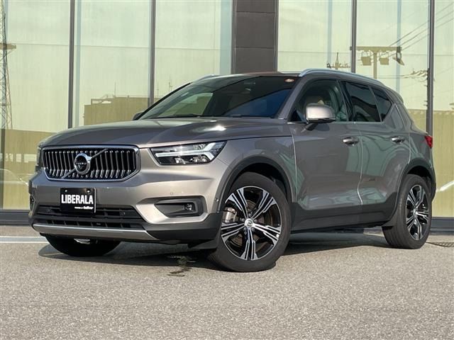 XC40 B4 AWD インスクリプション 4WD 4WD 本革シート