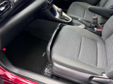 【車内ルームクリーニング済】専門スタッフにより車内はきれいにルームクリーニングを行っております。