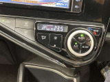 【オートエアコン】選択した温度に室内温度を自動的に調整してくれます。快適にドライブできますよ♪