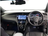 オシャレなインテリアで運転する気分も盛り上がりますよね^^