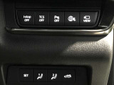 運転席回りのスイッチで安全装備のON/OFFも簡単に!