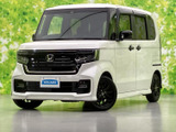 【WECARS】豊富な在庫を大画面モニターで検索可能!オプション装備や内装、タイヤの状態など細部まで御覧頂けます♪詳細はお気軽にスタッフまでお問合せ下さい。