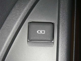 【充電用USB端子】デバイスの充電に便利です。※実際の接続端子は写真で確認or店舗までご気軽にお問合せください♪