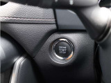 3ヶ月 / 6,000km 保証をベースに、より細やかな対応が可能な『有償保証』 もご用意しております。