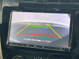 【バックカメラ】駐車時に後方がリアルタイム映像で確認できます。大型商業施設や立体駐車場での駐車時や、夜間のバック時に大活躍!運転スキルに関わらず、今や必須となった装備のひとつです!