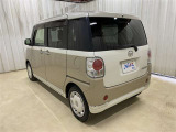 【安心の4WD】こちらのお車は4WD車です♪車の4輪全てを動かすことにより、2WD車に比べてすぐれた発進性能を備えております!雪が多い地域の方は4WDの方がより快適な運転をすることが出来ます☆