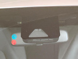 【トヨタセーフティセンス】走行中に前方の車両等を認識し、衝突しそうな時は警報とブレーキで衝突回避と被害軽減をアシスト。より安全にドライブをお楽しみいただけます。