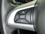 ステアリングスイッチ装備!運転しながら手元でオーディオの操作などができます。