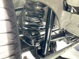 お車を安心してお乗りいただく為には、足回りの定期点検が欠かせません。サービスサポート(有償保証)では無料点検もご提供しており、安心のカーライフをお過ごしいただけるサポート体制が整っています。