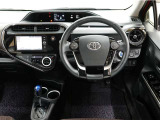 進化を続けるトヨタの先進の予防安全パッケージ「トヨタセーフティセンス」を装備しています。詳細は販売店スタッフまでおたずねください。機能を過信せず安全運転をお願いいたします。