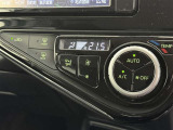 オートエアコン付きなので一度、気温を設定すれば自動的に過ごし易い温度に調整してくれますよ。 車内をいつでも快適空間にしてくれます。