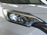 LEDライトで夜のドライブもくっきりはっきり、安心して運転できます。