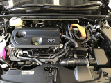 駆動方式はE-Four!排気量は2500cc!エンジンルーム内も高品質カー洗浄技術「まるまるクリン」実施済みです!