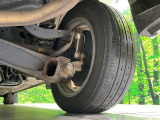 お車を安心してお乗りいただく為には、足回りの定期点検が欠かせません。サービスサポート(有償保証)では無料点検もご提供しており、安心のカーライフをお過ごしいただけるサポート体制が整っています。