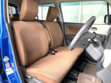 運転席シート廻りは使用感も少なく、良好な状態となっています。丁寧に使われていたことがよくわかりますね。