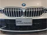 ☆BMWの代名詞とも言える【キドニーグリル】一目見ただけでBMW車であると認識できる確固たるアイコンとして存在感を放ちます☆