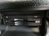 ナビ連動タイプのETC車載機です。ナビゲーションと連動してくれますのでカード未挿入を知らせてくれるなど便利な機能が追加されています。