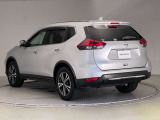 【ワイド保証】日産販売店の中古車には、無料で保証が付いています。走行距離無制限で、無料保証期間は1年間から。品質に自信があるから実現した、日産ならではの保証です。