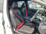 NISMOはシートベルトが赤色になっています☆