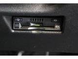 ■ETC■ 今や必需品のETC付き!高速道路料金所で小銭の出し入れをする必要もなくスムーズに通過できます。ETC搭載車しか通過できないスマートICも利用可能で、高速道路利用の幅が広がりますよ!