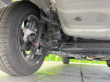 お車を安心してお乗りいただく為には、足回りの定期点検が欠かせません。サービスサポート(有償保証)では無料点検もご提供しており、安心のカーライフをお過ごしいただけるサポート体制が整っています。